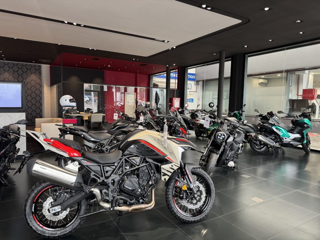 VELASCO_MOTORBIKES_PRINCIPAL